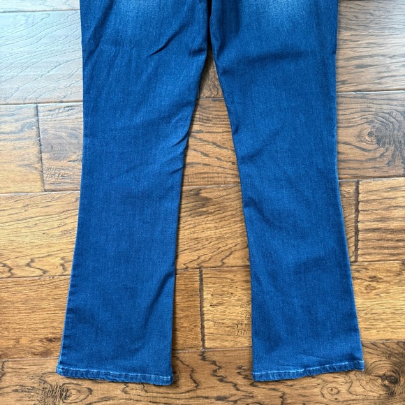 Wit & Wisdom Mid Rise Flare Jeans Stretch Elastic Waist Faded Whiskers Size 10 - Picture 5 of 14